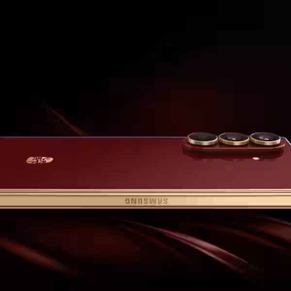 samsung w26 color red.jpg