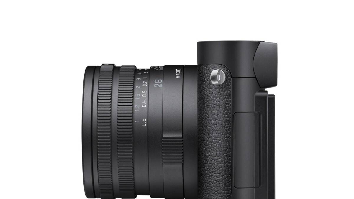 19200 leica q3 monochrom left 19