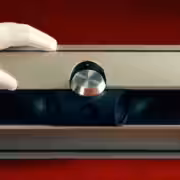 Bang & Olufsen представила премиальную звуковую панель Beosound Premiere за 5800 долларов 9 2d6eafd0 ba64 11f0 8f2f 6d7ba67d7de5