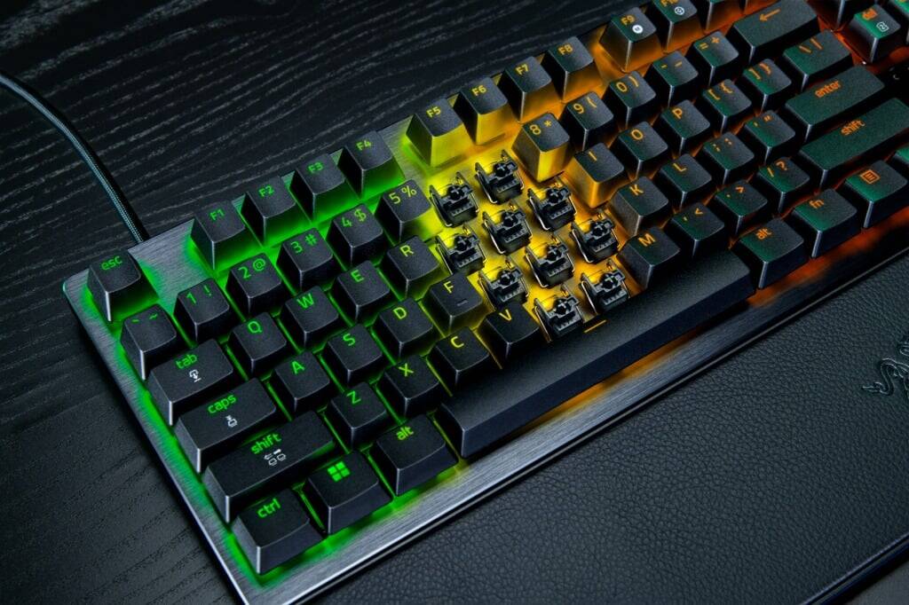 Razer представила клавиатуры Huntsman V3 Pro 8KHz с рекордной скоростью отклика 5 3 1024x682 1