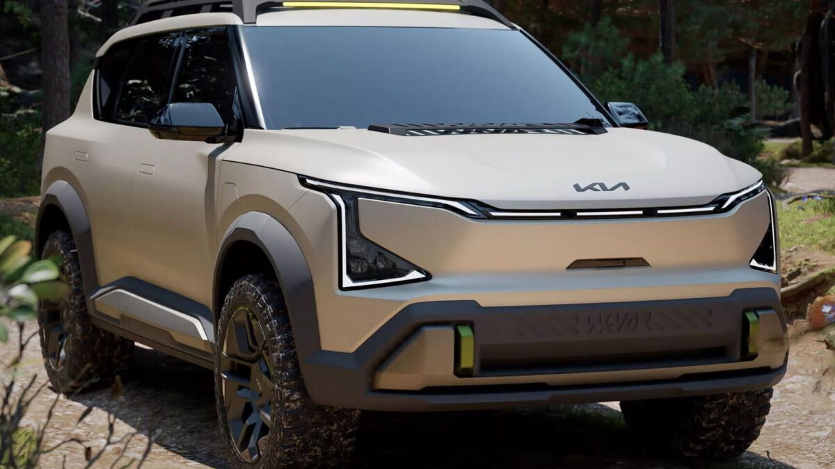 Электрический кроссовер Kia EV5 концепт в природной среде