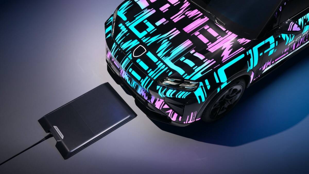 Porsche внедряет беспроводную индуктивную зарядку для Cayenne Electric 3 arenaev 001 5