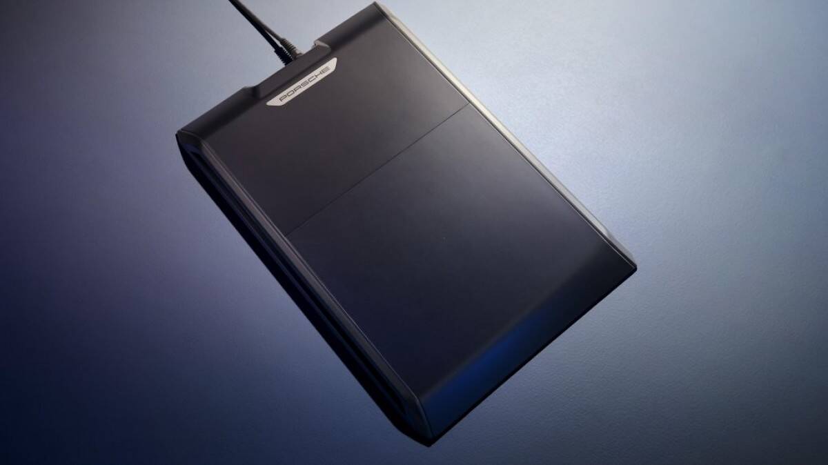 Porsche внедряет беспроводную индуктивную зарядку для Cayenne Electric 4 arenaev 002 5