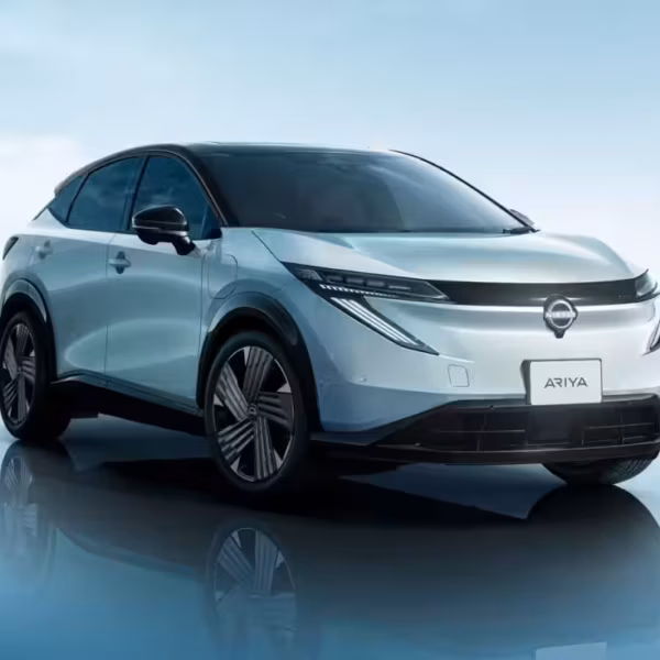 Электромобиль Nissan Ariya с современным дизайном
