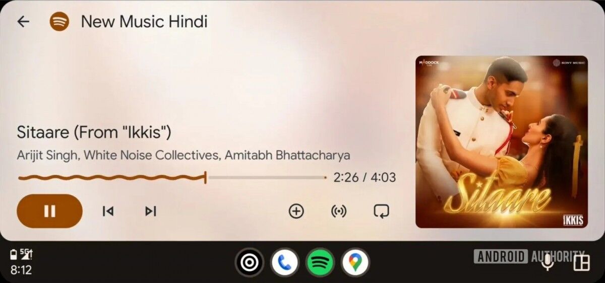 Сравнение литий-ионных и литий-полимерных батарей с изображением внутренних компонентов