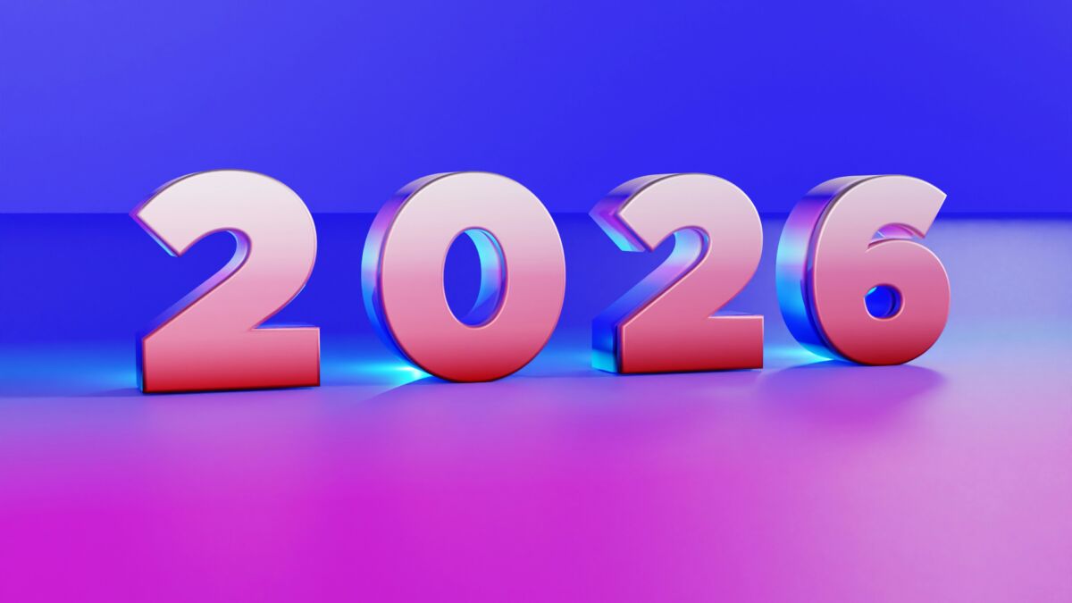 Три-dimensionalные цифры 2026 с подсветкой на фоне синих и розовых градиентов