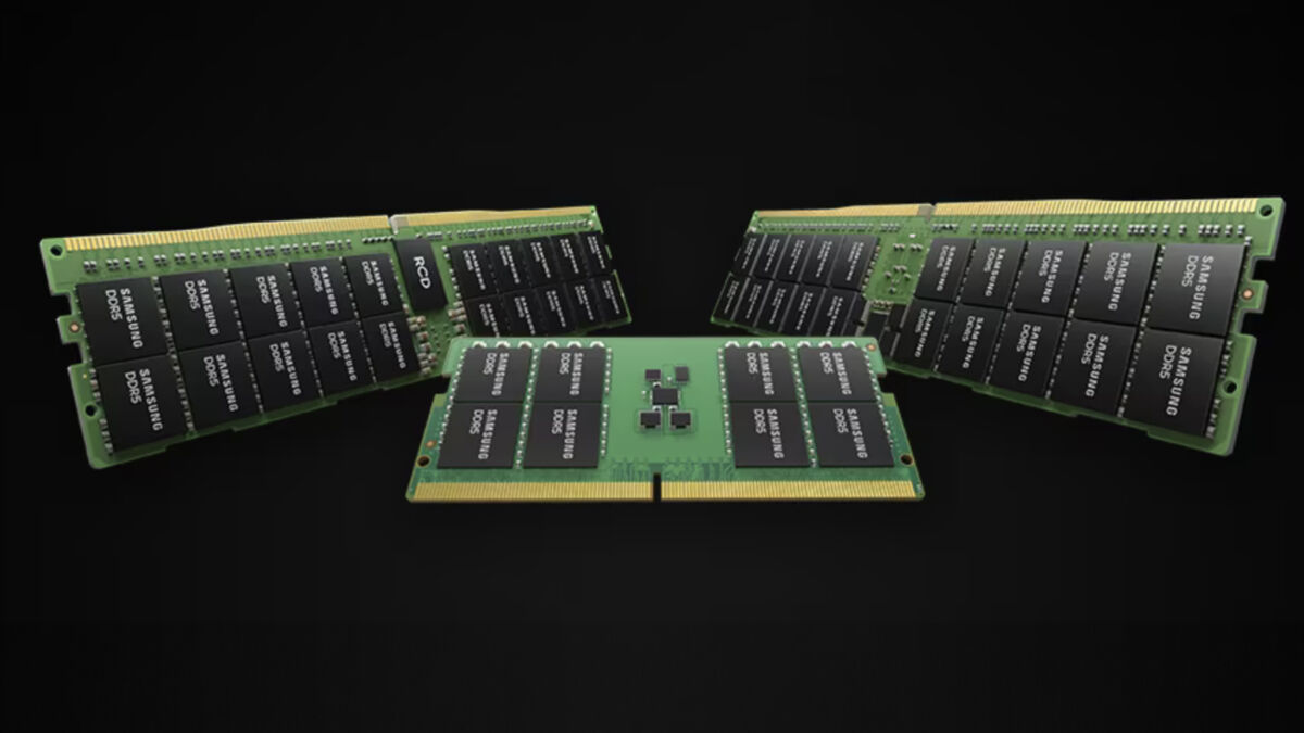 Модули памяти Samsung DRAM и HBM на плате, показаны микросхемы для серверов и ускорителей