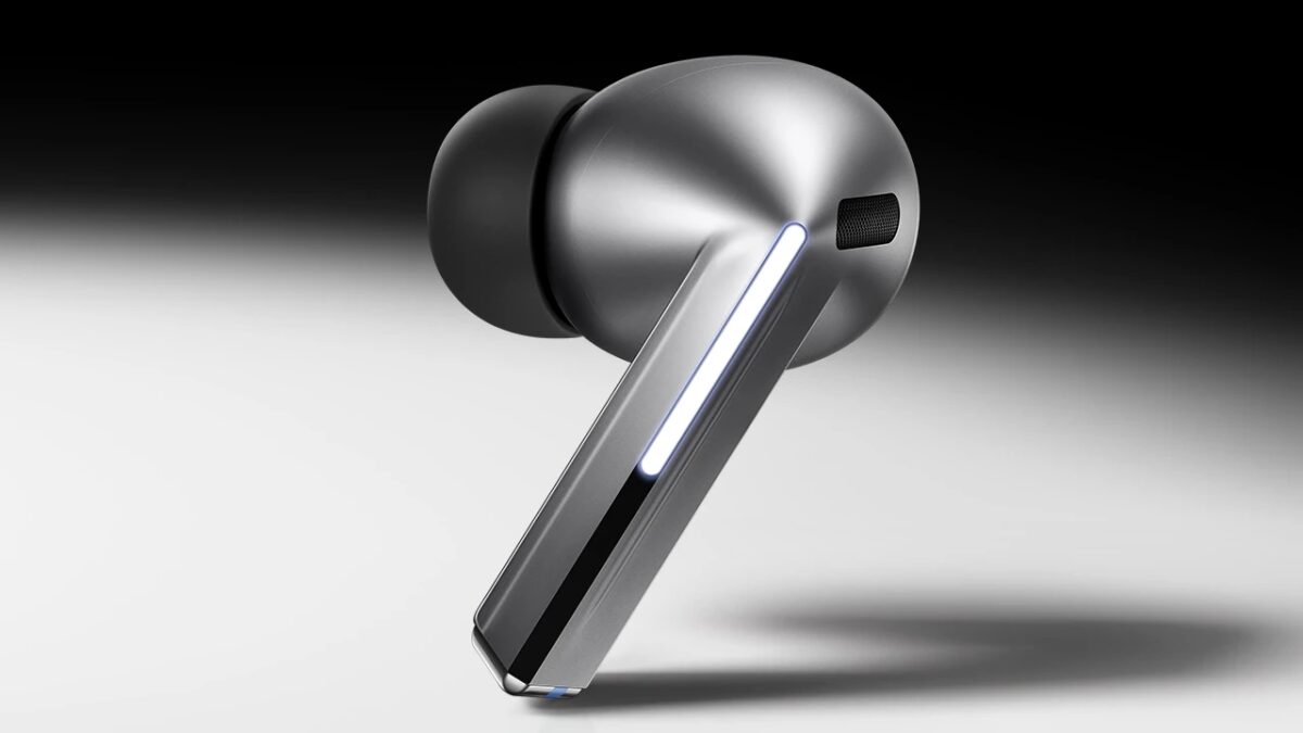 Беспроводные наушники Galaxy Buds 4 с металлическим корпусом и подсветкой