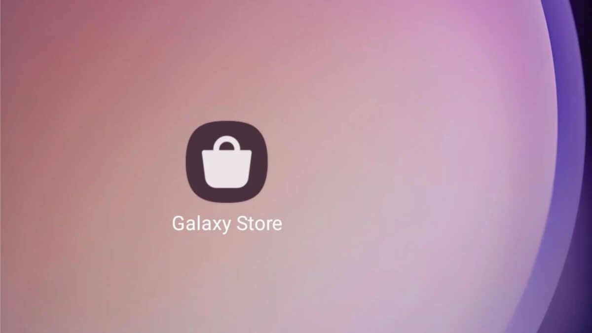Экран Samsung с Galaxy Store: главное меню и рекомендации осенью 2025 года