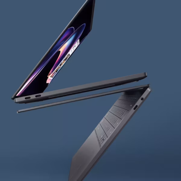 Ноутбук Dell XPS (2026) с откинутой клавиатурой и раскрытым экраном в демонстрационном кадре