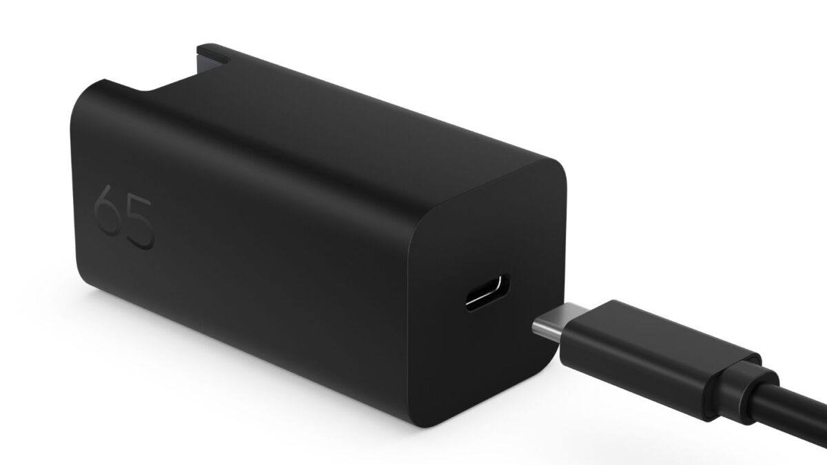 Компактное зарядное устройство HP для путешествий с USB-C разъемом