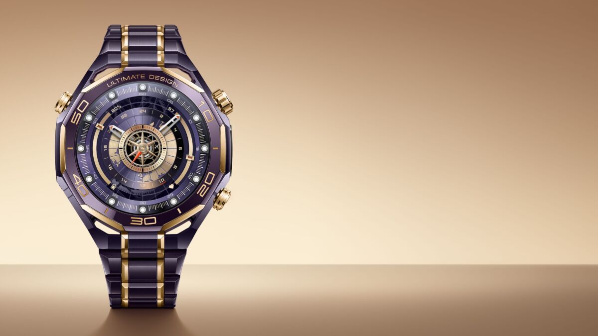 Циферблат Huawei Watch Ultimate Design Royal Gold на циферблате часы с золотыми элементами