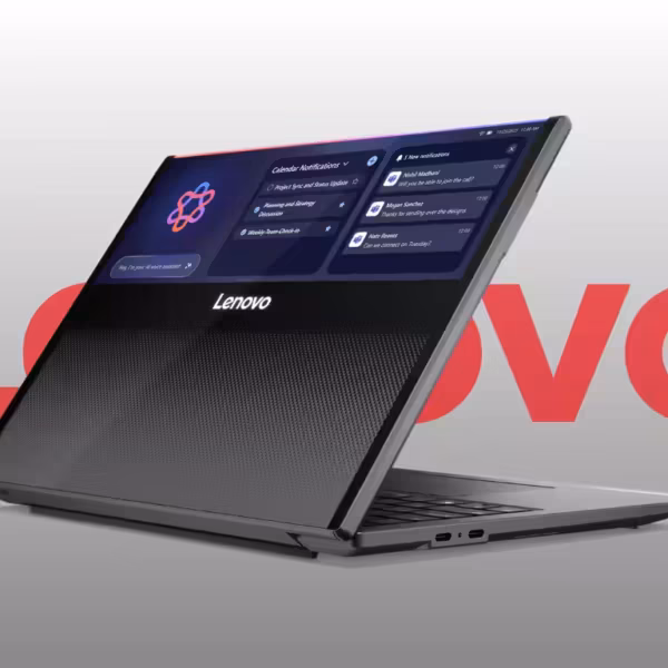 Концепт ноутбука Lenovo ThinkPad с выдвижным экраном на CES 2026 с лазурной панелью