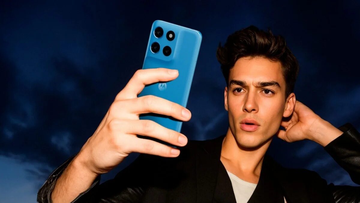 moto g17 and moto g17 power meet motorolas latest ultra affordable battery life heavyweights