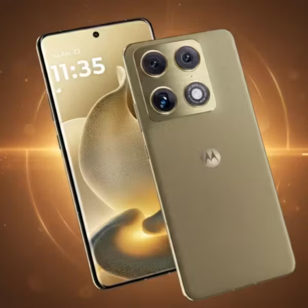 Смартфон Motorola Signature с задней панелью и камерой