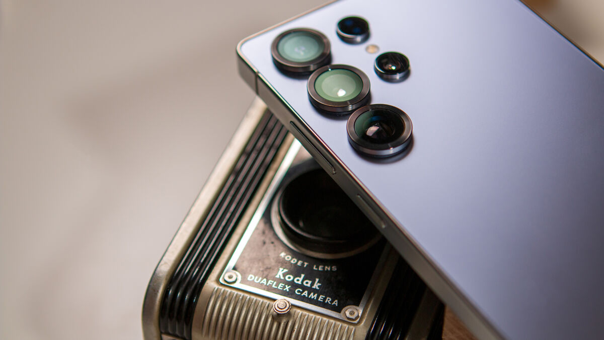 Основная камера Samsung Galaxy S26 с улучшенной оптикой и фильтрами, четыре объектива