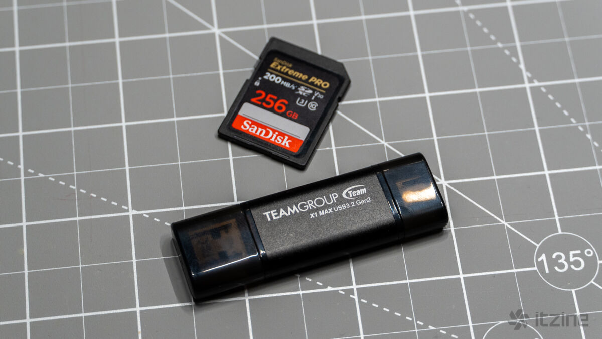 Флешка TeamGroup X1 Max с двумя разъёмами и SSD-скоростью