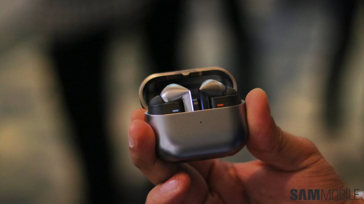 galaxy buds 3 pro blade lights 9