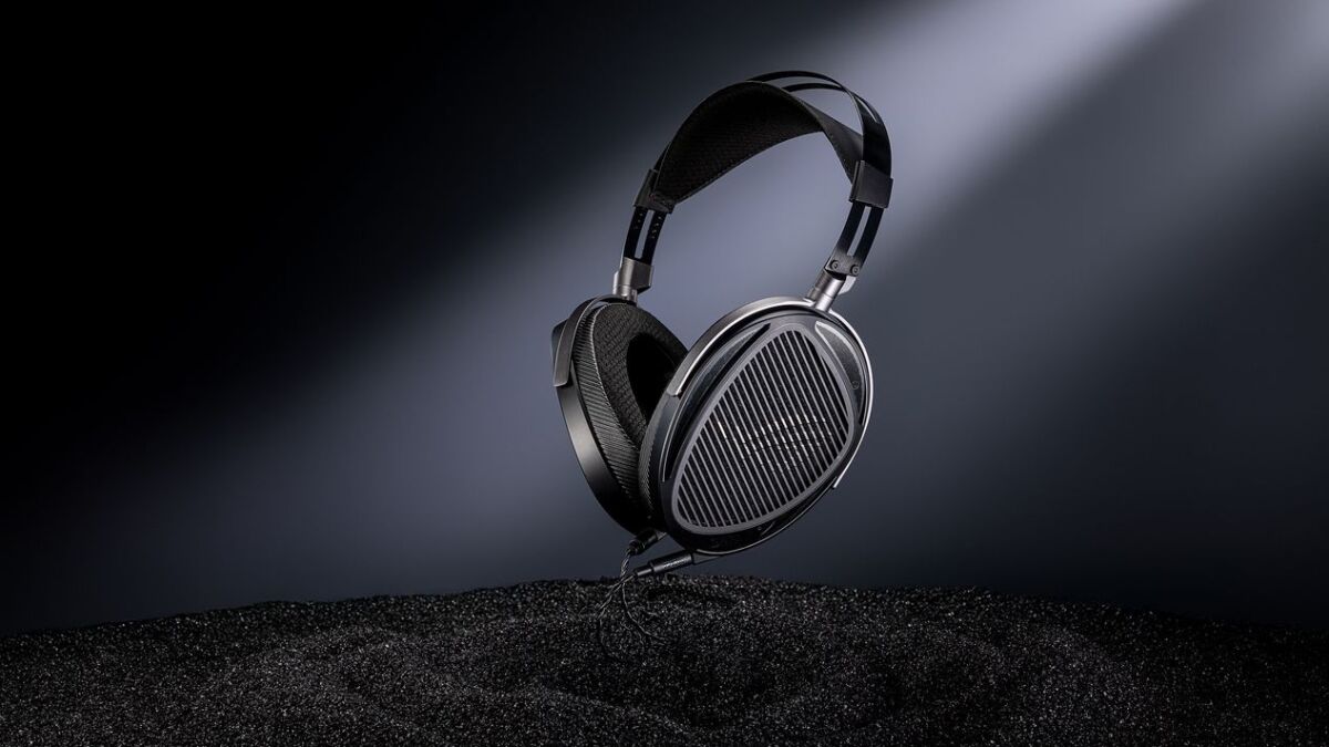 Премиальные игровые наушники ASUS ROG Kithara с планарно-магнитными излучателями