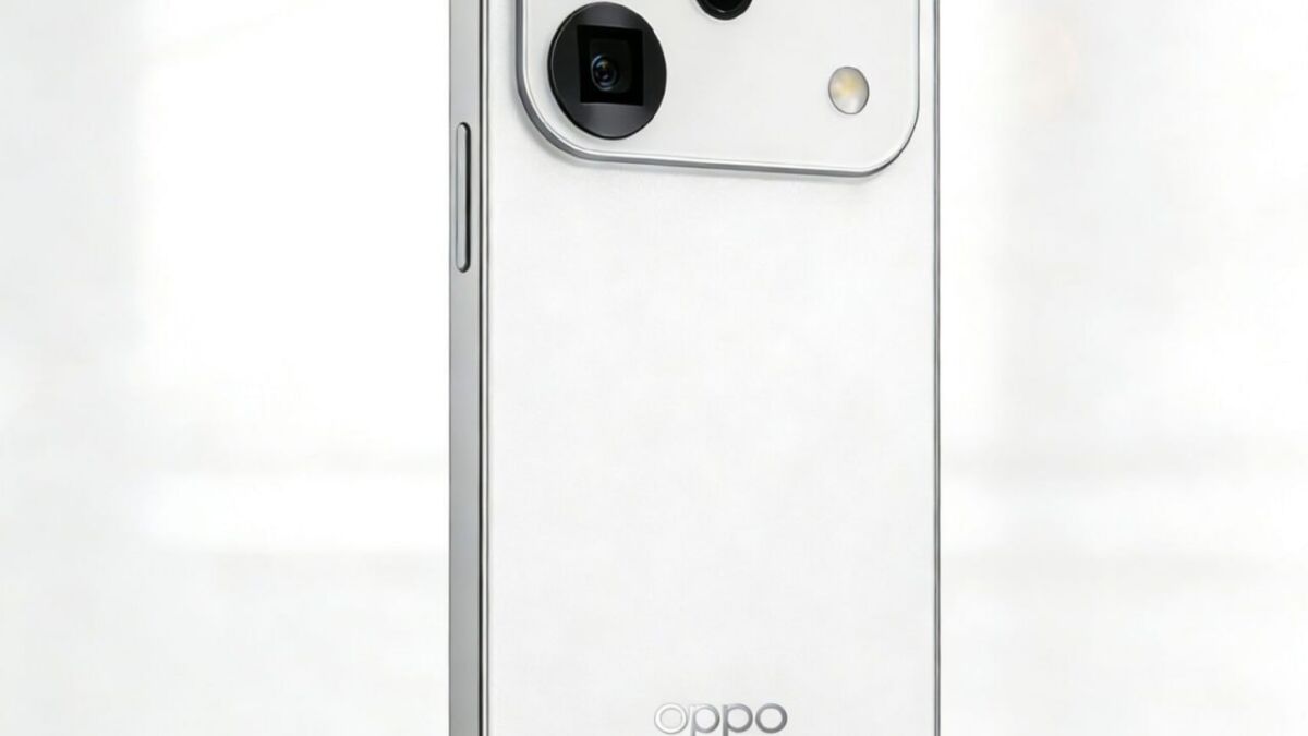 Задняя панель смартфона Oppo Find X9s с тройной камерой и светодиодной вспышкой