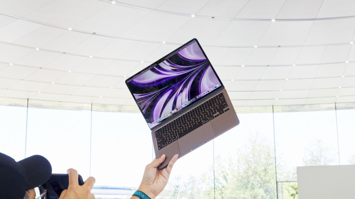 m2 macbook air purple