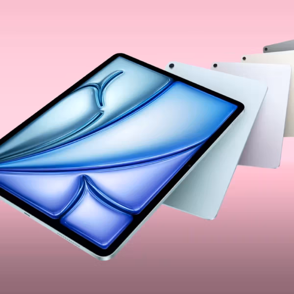 iPad Air с Apple Pencil: разные цветовые варианты на розовом фоне для весенней распродажи