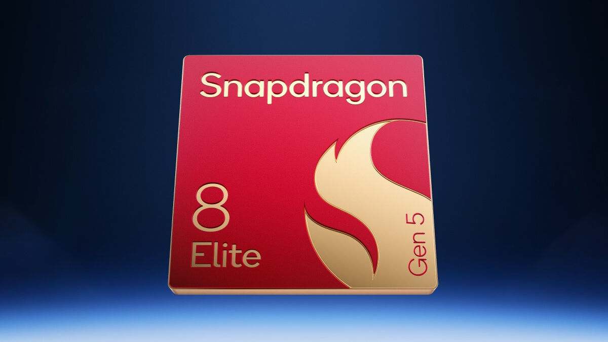 Упаковка памяти для смартфонов Snapdragon 8 Elite Gen 5 с логотипом на синем фоне
