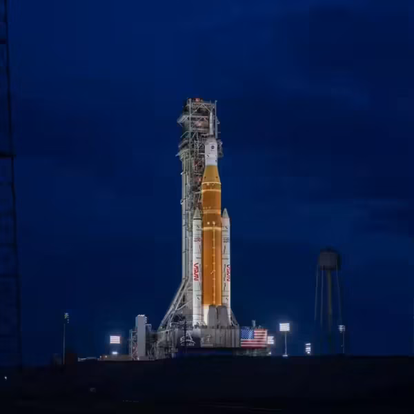 Ракета-носитель Artemis 2 на пусковой площадке