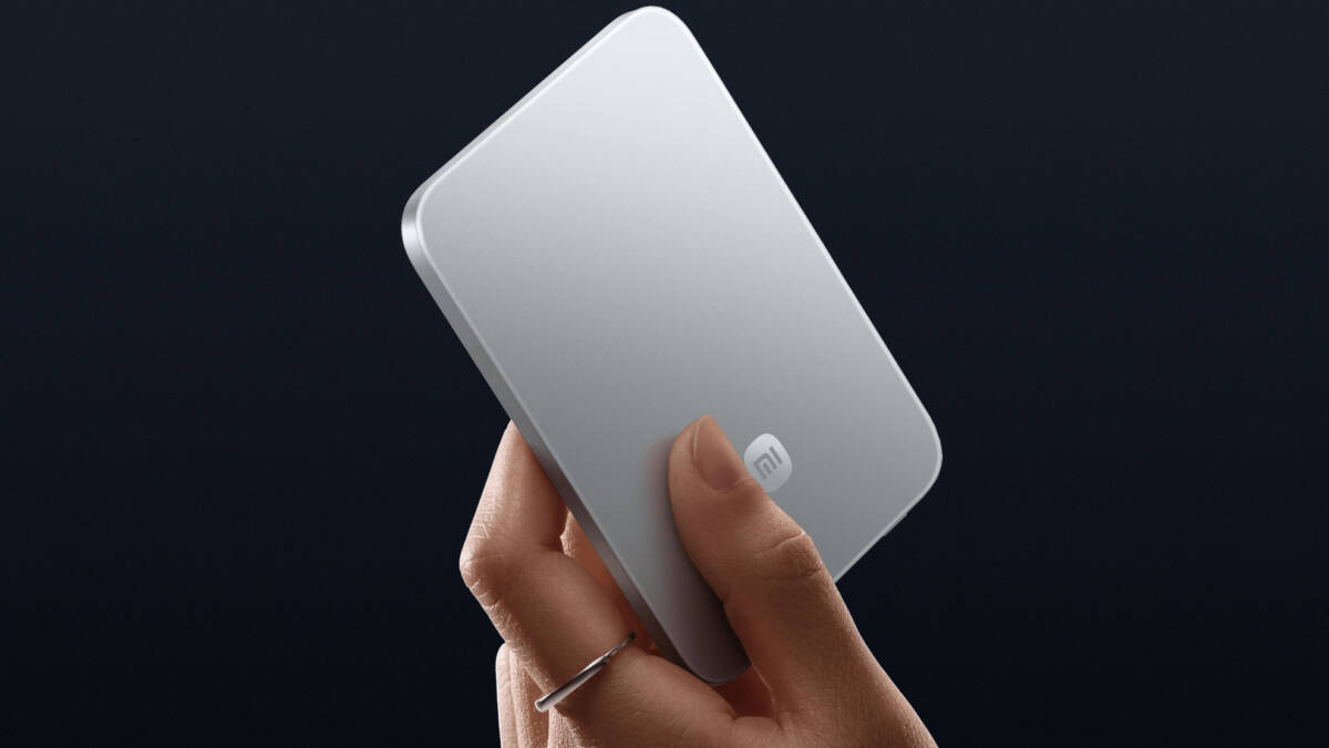 Xiaomi показала магнитный power bank толщиной 6 мм