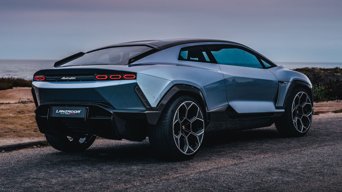 Камера заднего вида Lamborghini Lanzador с уникальным дизайн