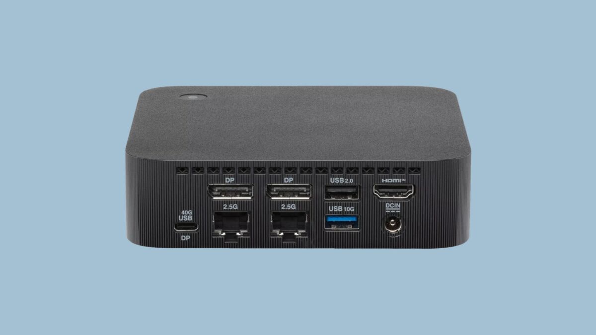Мини-компьютер ASUS ExpertCenter PN55 с множеством портов