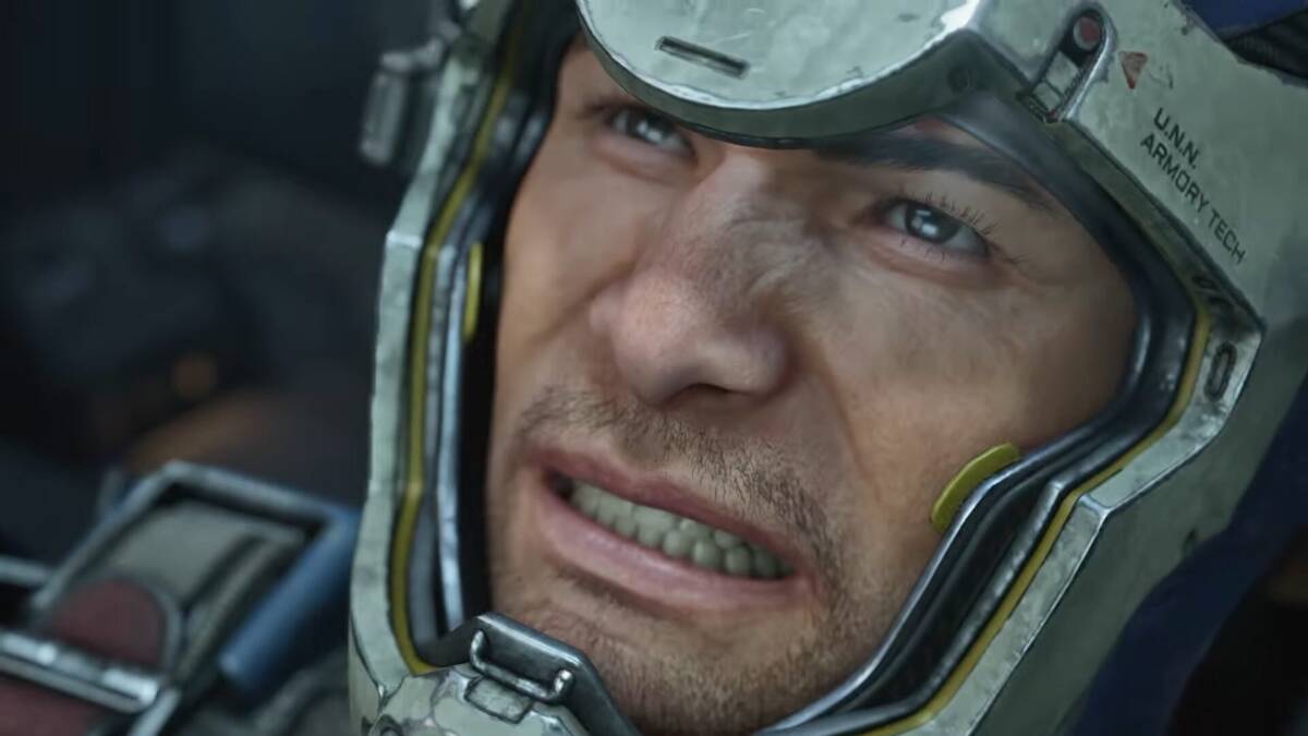 Космический пилот в шлеме в стиле The Expanse: Osiris Reborn в кабине корабля