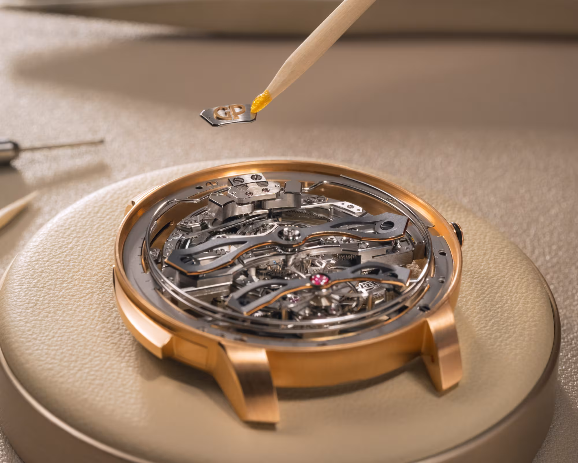 Механизм Girard-Perregaux минутный репетир с турбийоном