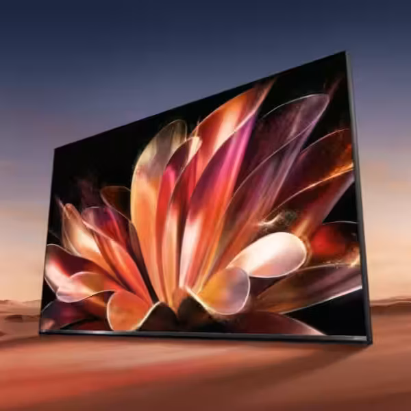 Hisense Mini LED E7S Pro: 4K телевизор с частотой 180 Гц в пустынном пейзаже