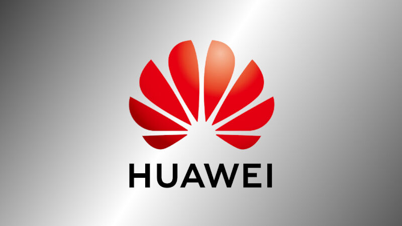 Логотип Huawei и подпись Huawei на фоне анонса ИИ-ускорителя Atlas 350