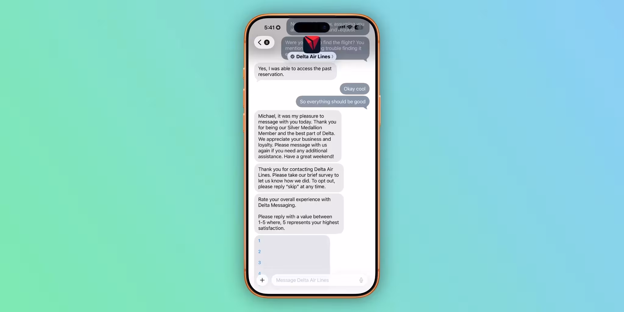 Диалог в приложении iMessage на iPhone с текстами