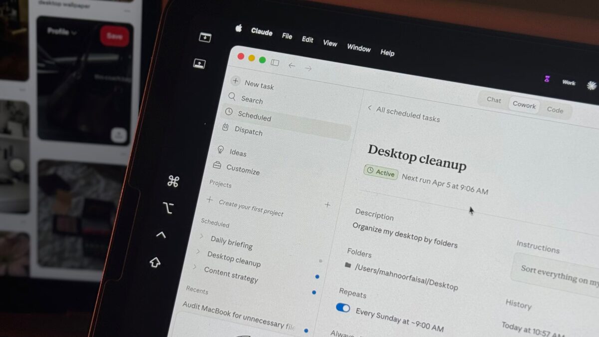 Экран MacBook с настройкой Scheduled Tasks в Claude для исправления ошибок в автоматизации вместо ChatGPT и Gemini