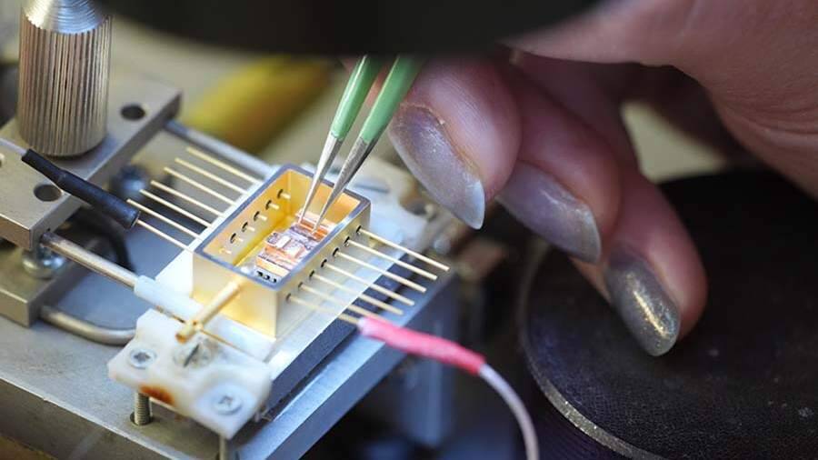 В России создали чип квантовой памяти с эффективностью в несколько раз выше зарубежных аналогов