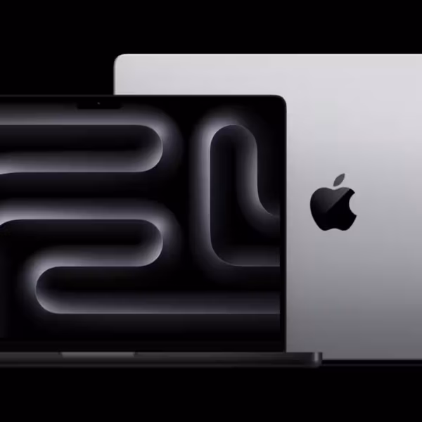 Ноутбук Apple MacBook Pro с чипом M5 Pro и M5 Max, задней подсветкой клавиатуры и логотипом Apple