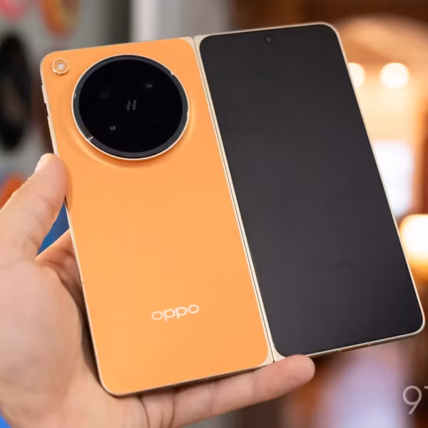 Oppo Find N6 телефон с сгибаемым экраном черный и оранжевый