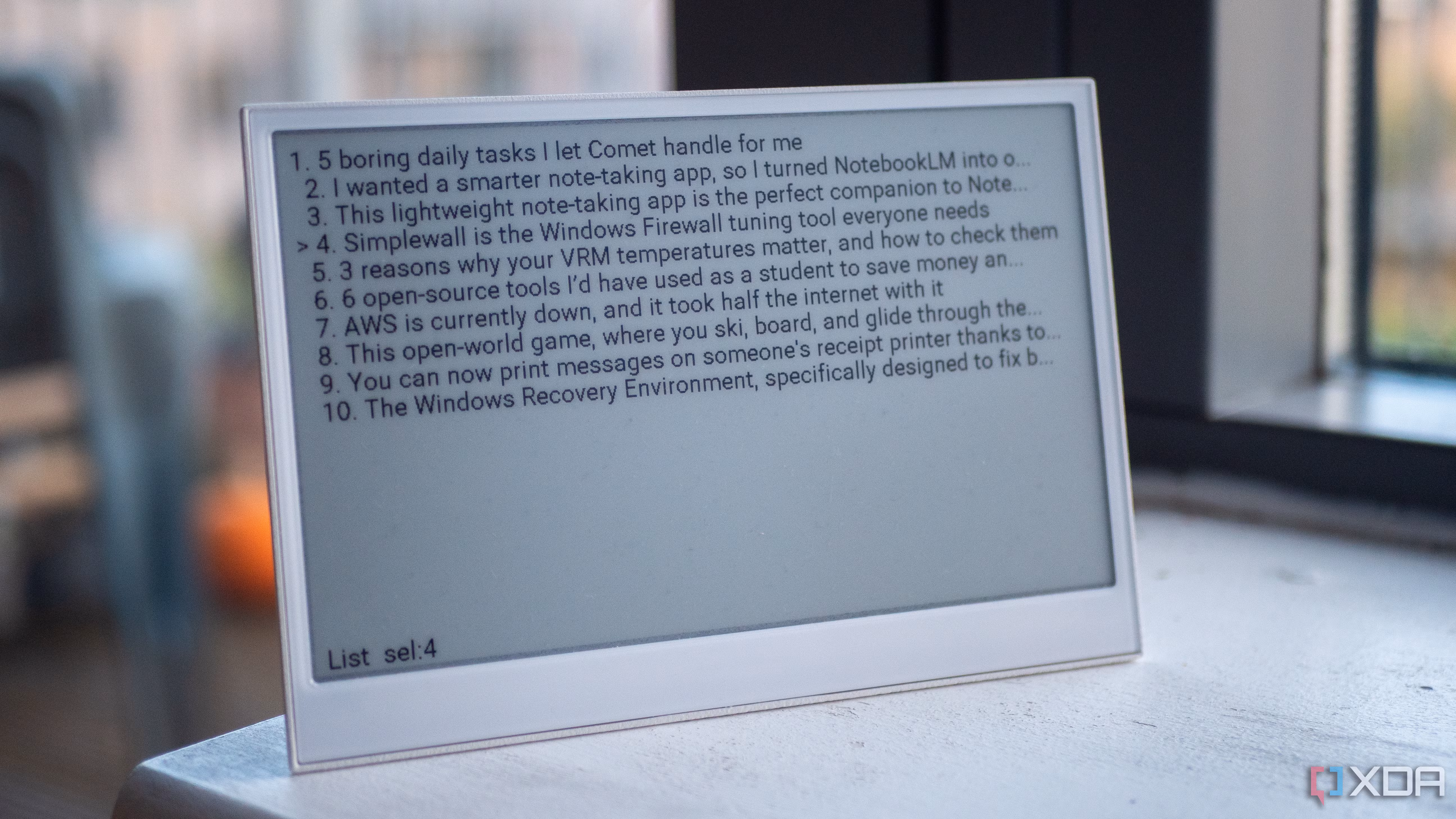 Электронная книга Kindle с текстовым экраном