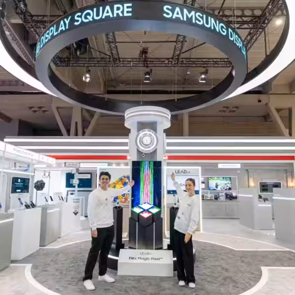 samsung display square booth mwc 2026