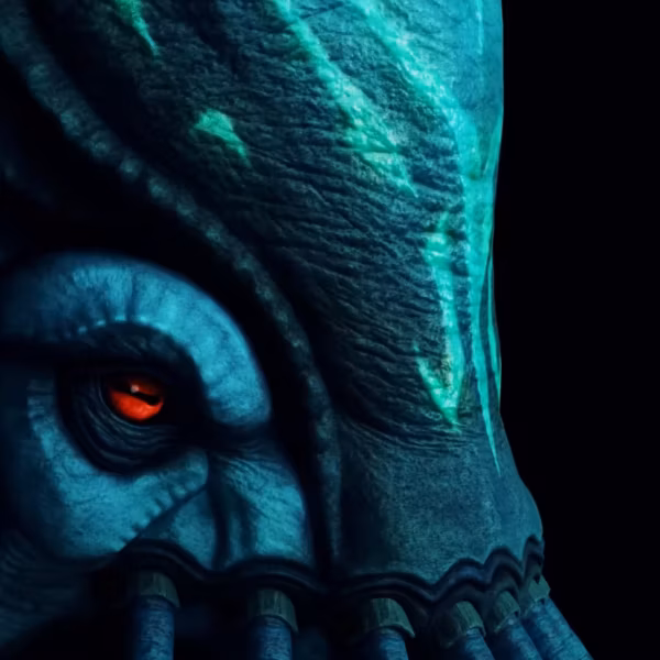 Тёмное изображение монстра Subnautica 2 с красными глазами