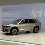 Ксяоми Мониаро новый гибридный мотор 313 л.с