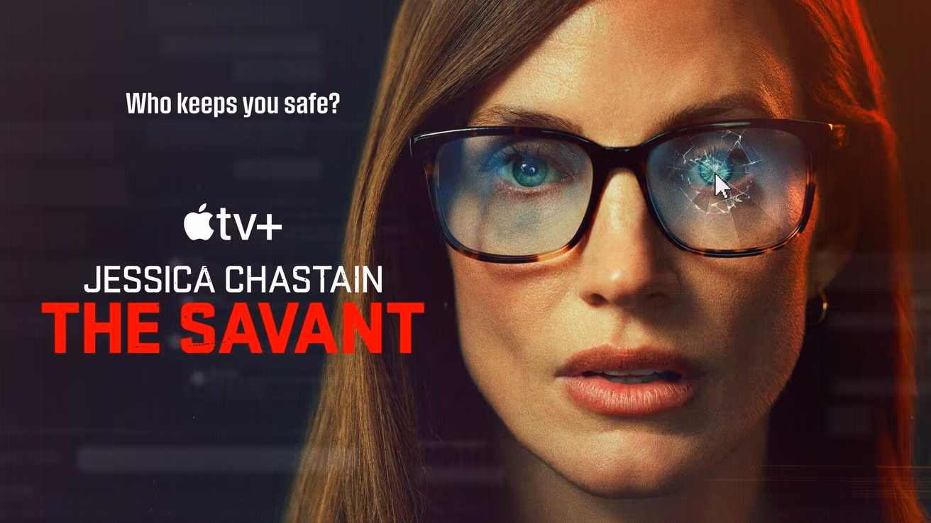 Женщина в очках с разбитым стеклом и надписью The Savant