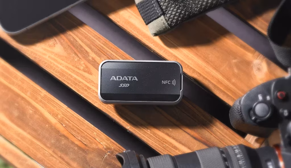 портативный SSD ADATA Urban Tapsafe с NFC
