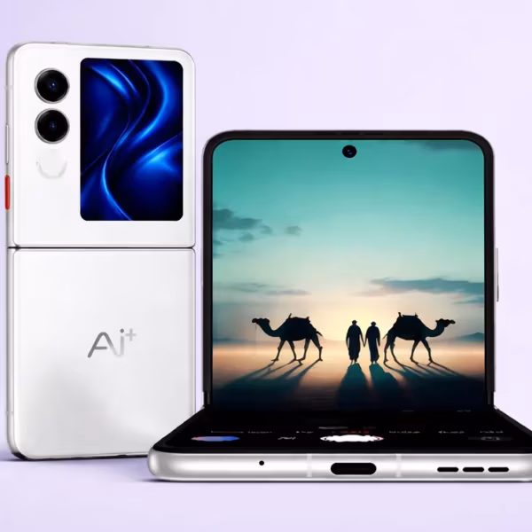 складывающийся смартфон AI+ Nova Flip спереди и сзади