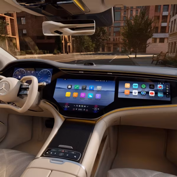 интерьер Mercedes-Benz EQS дисплеи управление по проводам