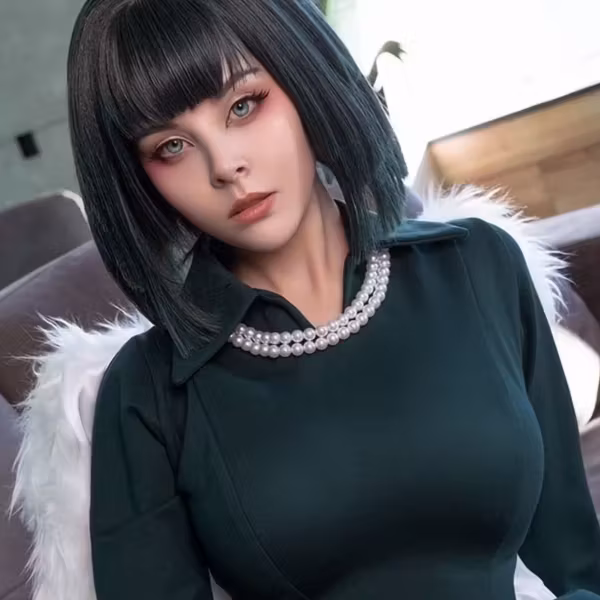 Косплей Helly Valentine в образе Фубуки Ванпанчмен