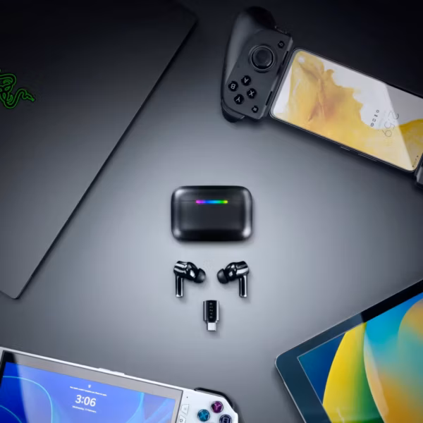 Розовые и лёгкие наушники Razer Hammerhead V3 HyperSpeed в футляре